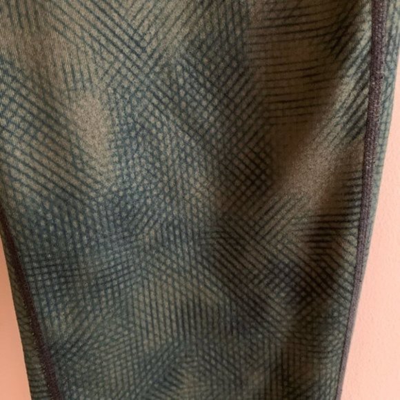 Athleta Green Patterned High Waisted Leggings XS - Picture 2 of 3